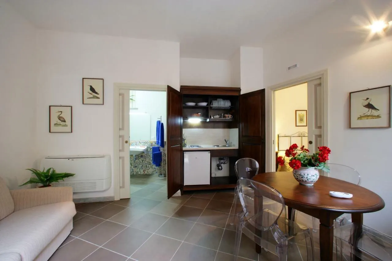 Residence Erice Pietre Antiche 2*,