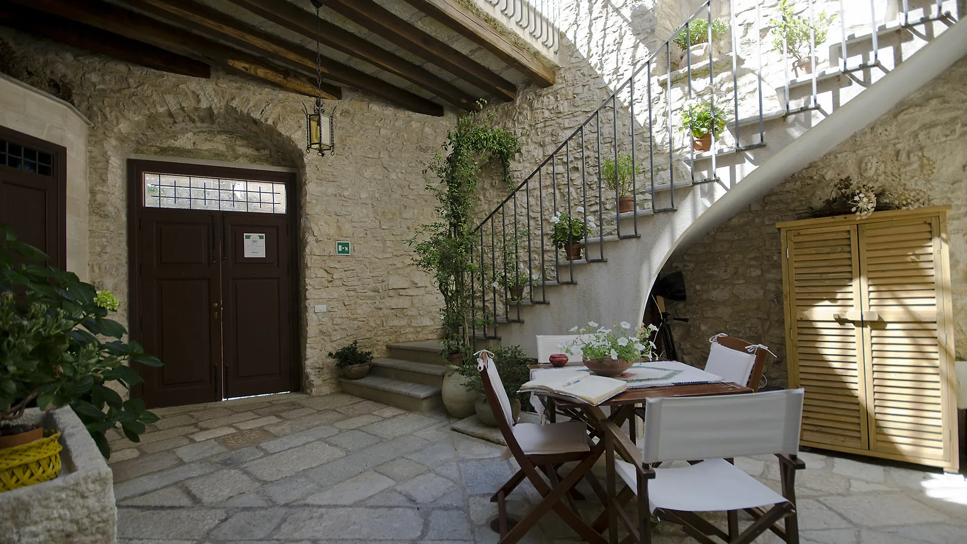 Aparthotel Residence Erice Pietre Antiche