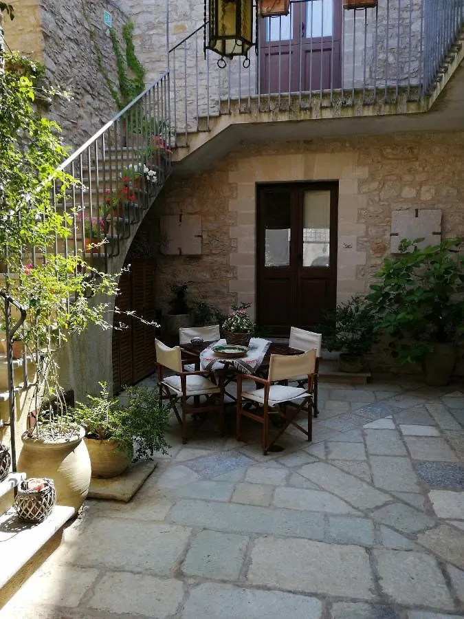 Aparthotel Residence Erice Pietre Antiche